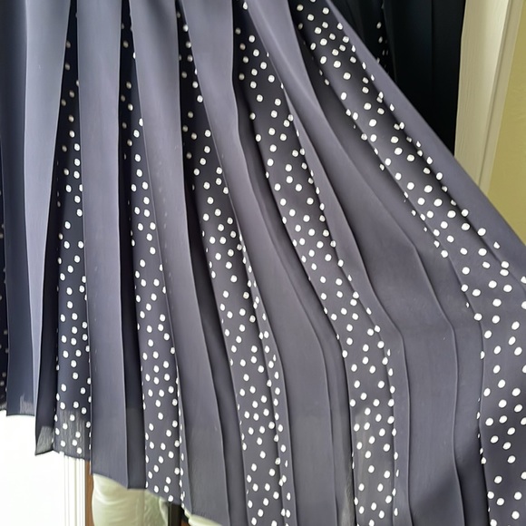 Banana Republic blue and white skirt 12 - Picture 4 of 7